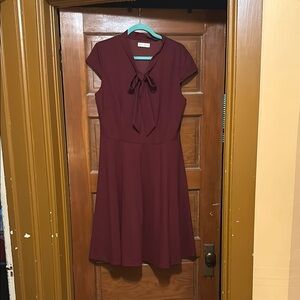 Elegant Burgundy Dress with Bow Detail